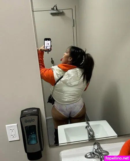 Skylar Rosey OnlyFans Thumbnail #TYla7n3Njk