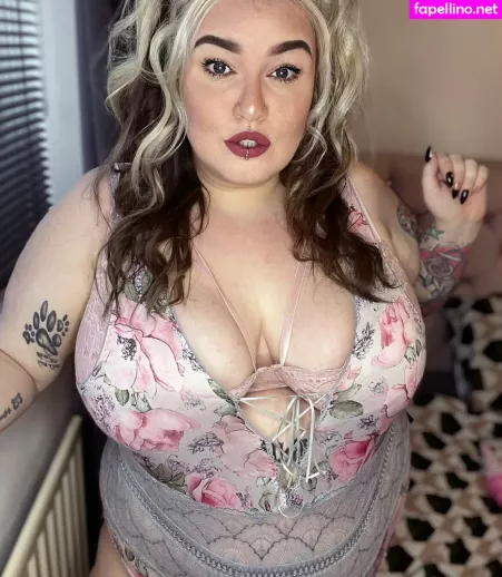 Skylarosefree OnlyFans Thumbnail #anhKgJwsqp