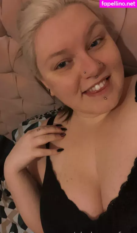 Skylarosefree OnlyFans Thumbnail #ralN7Umhzp