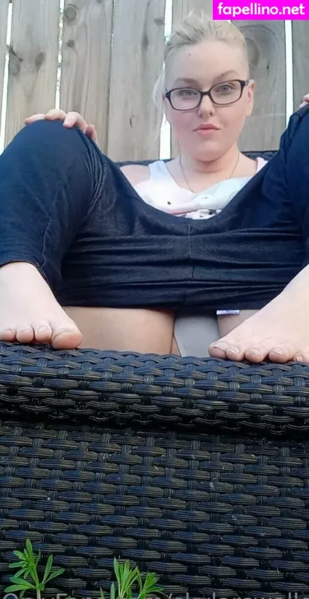 Skylarswallows OnlyFans Thumbnail #5vJQ9OexVu