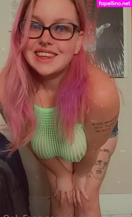 Skylarswallows OnlyFans Thumbnail #CpvAscpSbO