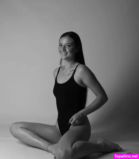 Skyle Lee Elliott OnlyFans Thumbnail #IfUKWzyZMa