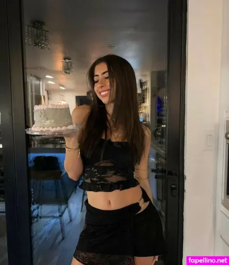 Skyler Aboujaoude OnlyFans Thumbnail #dE4vDztOff