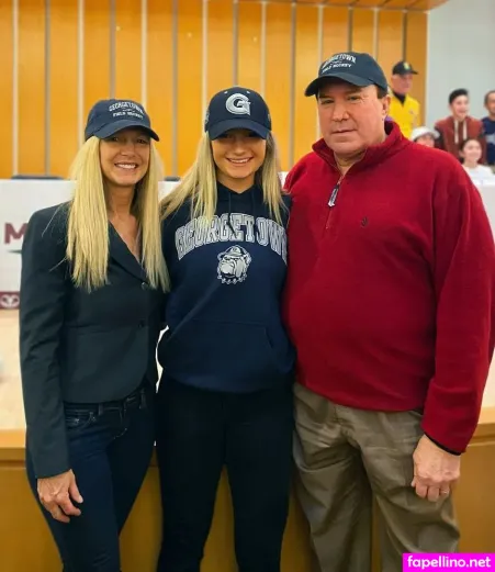 Skyler Lesslie OnlyFans Thumbnail #JNqwD7ZM4t