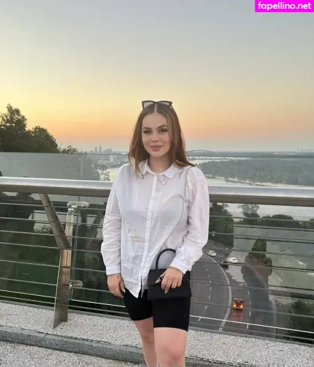 Skyli Kerr OnlyFans Thumbnail #1zTBgLjxcv