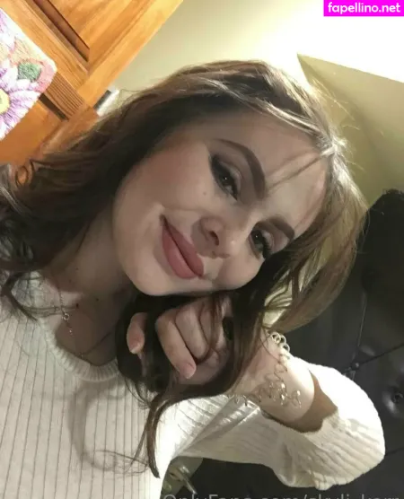 Skyli Kerr OnlyFans Thumbnail #51lYQeCiUa