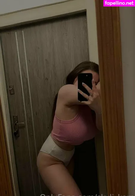 Skyli Kerr OnlyFans Thumbnail #D06UQDVw1R