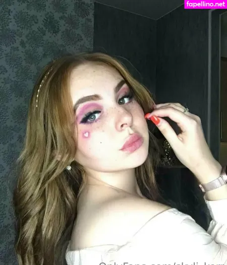 Skyli Kerr OnlyFans Thumbnail #fHauUXlFeE