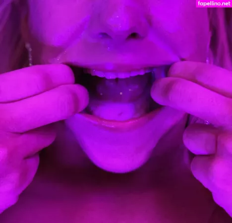 Skyluxxe OnlyFans Thumbnail #Msg0mtcv1L
