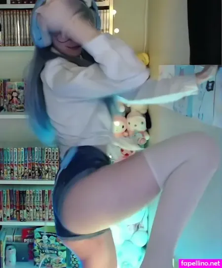 Skymi Chan OnlyFans Thumbnail #GeU7x6g3Tb