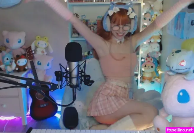 Skymi Chan OnlyFans Thumbnail #iZIlsimZVR