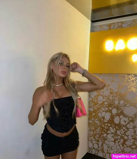 Skymoretti OnlyFans Thumbnail #A4OCgaeNZd
