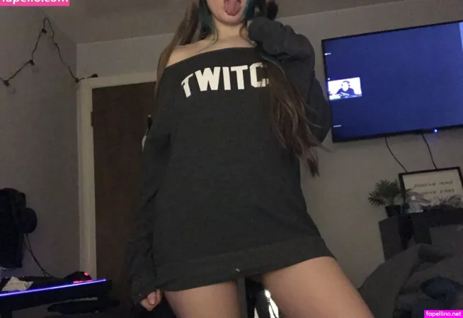 Skysfreepage OnlyFans Thumbnail #1frrkZQldz