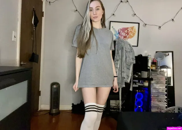 Skysfreepage OnlyFans Thumbnail #jI4jxw5hYr