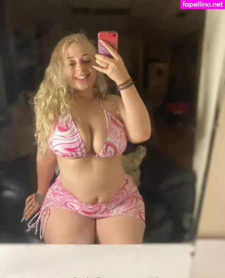 Skysprettyass OnlyFans Thumbnail #69B5jhDqhC