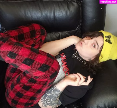 Skyyshark OnlyFans Thumbnail #isxzZBQ8lB