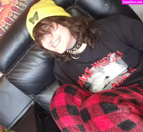 Skyyshark OnlyFans Thumbnail #kbv2ZrFFw3