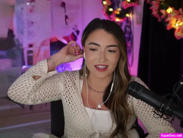 Skyytea 3 OnlyFans Thumbnail #GhnA5RwnW2