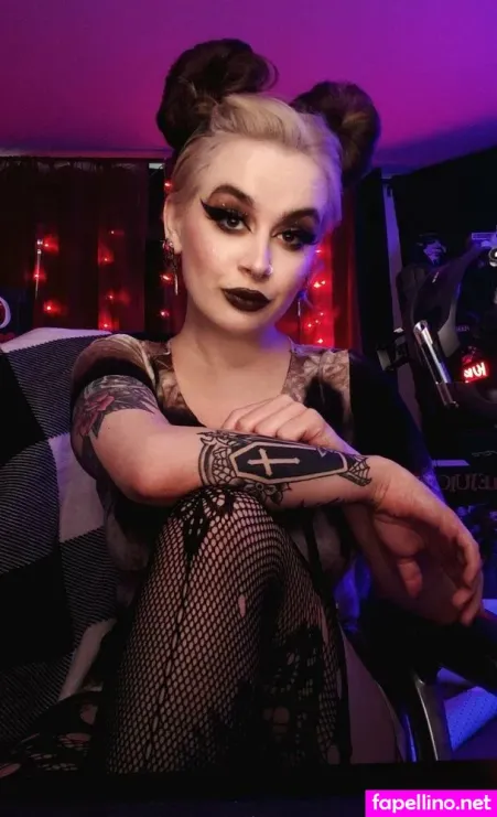 Slashleyreacts OnlyFans Thumbnail #IVE70DEKzI