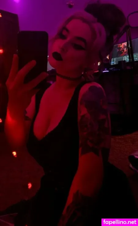 Slashleyreacts OnlyFans Thumbnail #udglHG5pJT