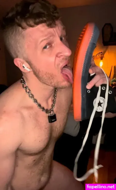 Slcsneakerlicker OnlyFans Thumbnail #2XiBHySbcu