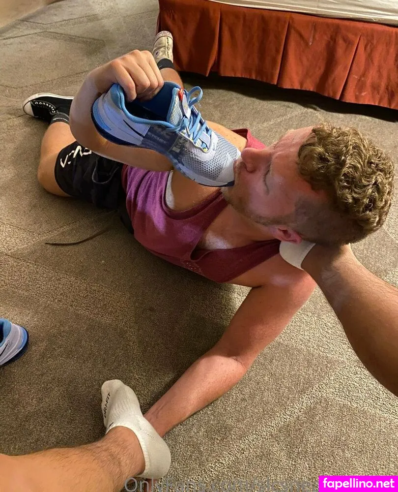 slcsneakerlicker Nude Leaked OnlyFans Photo #XOIRIyAurX