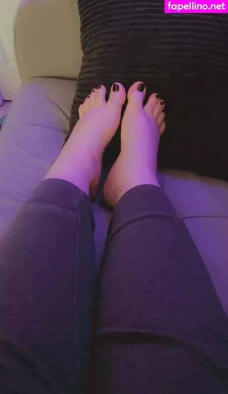 Sleepy Hneybee OnlyFans Thumbnail #2YMdSwfs0H