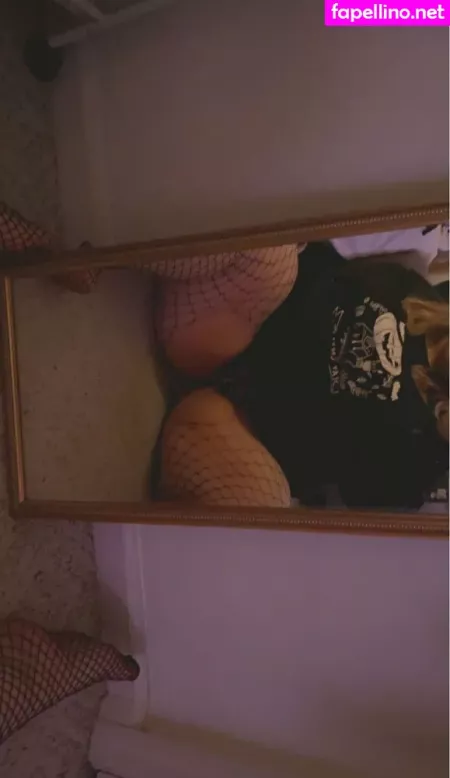 Sleepy Hneybee OnlyFans Thumbnail #JNJsSUA60K