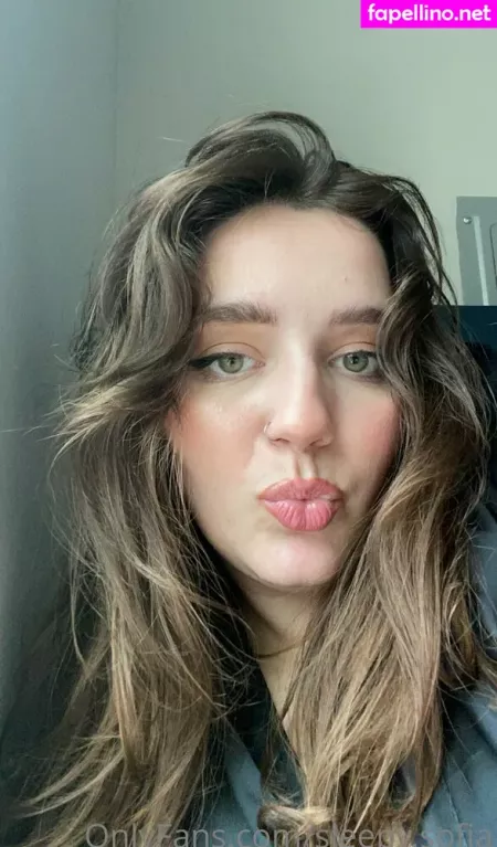 Sleepy Sofia OnlyFans Thumbnail #G2m9GGewjK