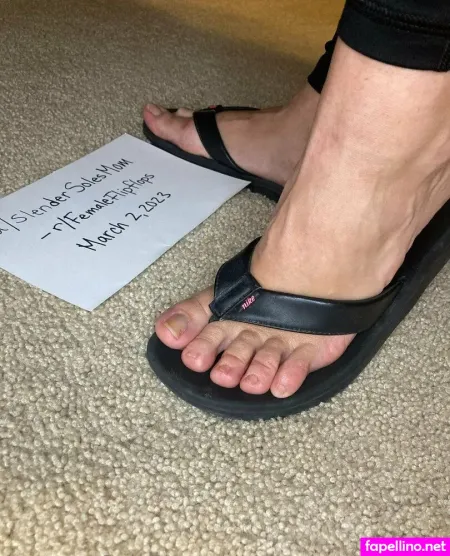 Slendersolesmom OnlyFans Thumbnail #Z6iQkkdd5y