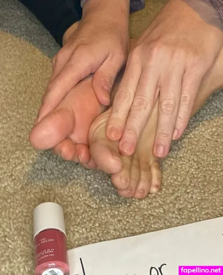 Slendersolesmom OnlyFans Thumbnail #f18j0ZydAK