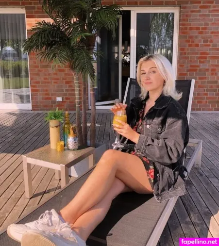 Slimladysashka OnlyFans Thumbnail #ahNlmnguHV