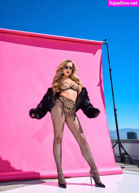 Slimthick Vic OnlyFans Thumbnail #65w9xtbA9g
