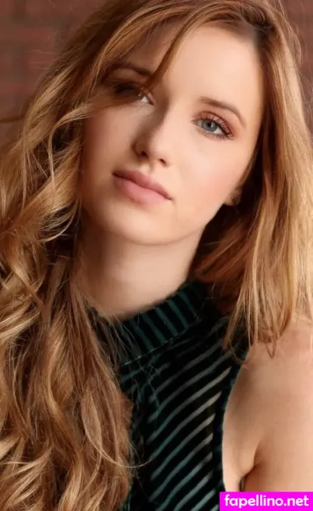 Sloane Avery OnlyFans Thumbnail #L1JvKQZPPL