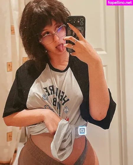 Slowpenguin OnlyFans Thumbnail #39KsVoDjrP