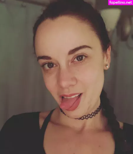 Slut4sativa OnlyFans Thumbnail #Kr7G7o35pJ