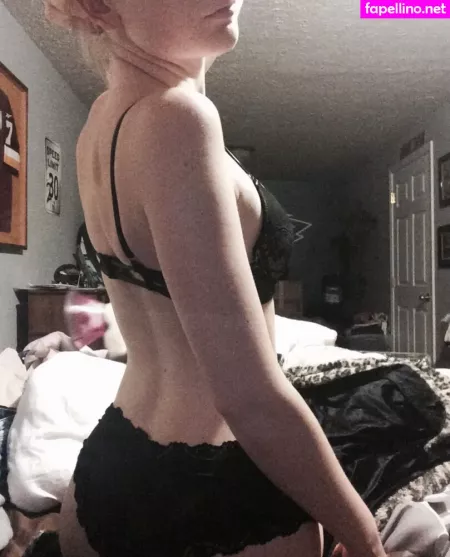 Slut4werewolves OnlyFans Thumbnail #GSr9OH3Ufn