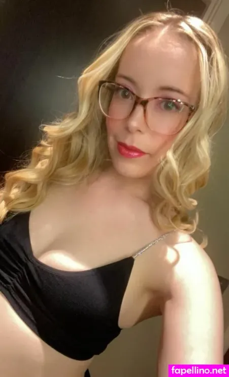 Sluttykitten4 OnlyFans Thumbnail #Zlb2kwvu3y