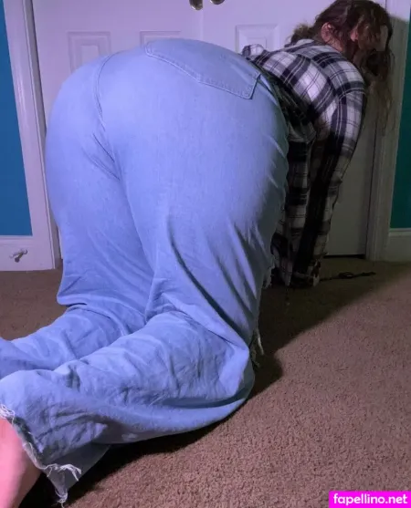 Sluttyshyemily OnlyFans Thumbnail #u8toN1yF05