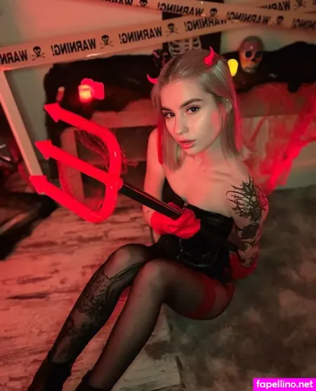 Sly Karina OnlyFans Thumbnail #QbowcMUxlj