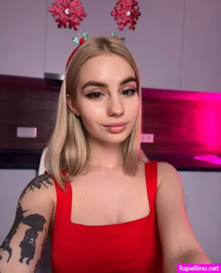 Sly Karina OnlyFans Thumbnail #btpr7xnh1U