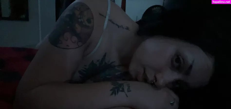 Slyvampyre OnlyFans Thumbnail #JMXginLhmr