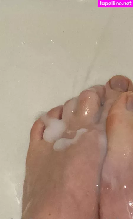 Small Girl Feet OnlyFans Thumbnail #qA0w2cEqQc