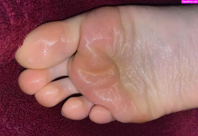 Small Girl Feet OnlyFans Thumbnail #tdlx05IDm8