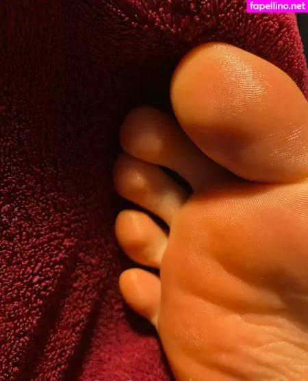 Small Girl Feet OnlyFans Thumbnail #ybN1dQOvO4