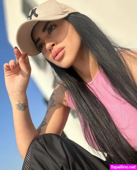 Smallapril OnlyFans Thumbnail #O6EKNyREiE