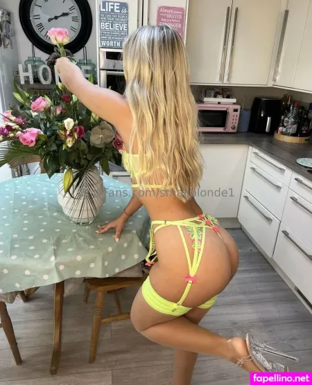 Smallblonde1 OnlyFans Thumbnail #uDxFEvPlol