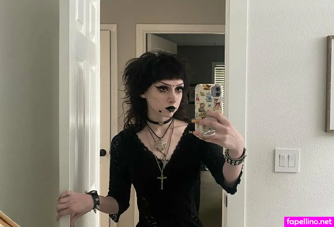 small.wounded.fawn Nude Leaked OnlyFans Photo #XCX8V0pyWO