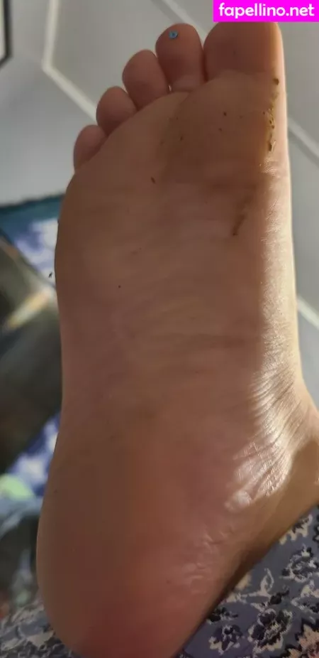 Smelliefeetsweetie OnlyFans Thumbnail #9hY4Jo9EJR