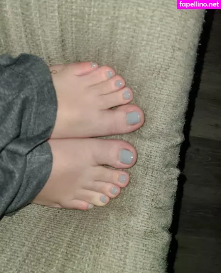 Smelliefeetsweetie OnlyFans Thumbnail #FxYZC09DCi